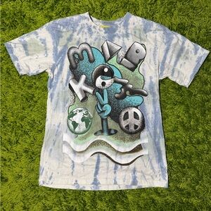 Peace and Love Graphic T Shirt